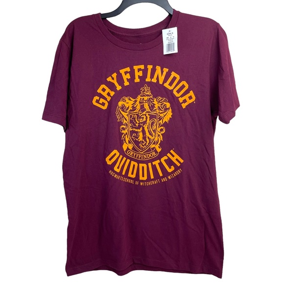 wizarding world Other - Harry Potter NWT Men’s M Gryffindor Quidditch Gold Maroon T-Shirt House